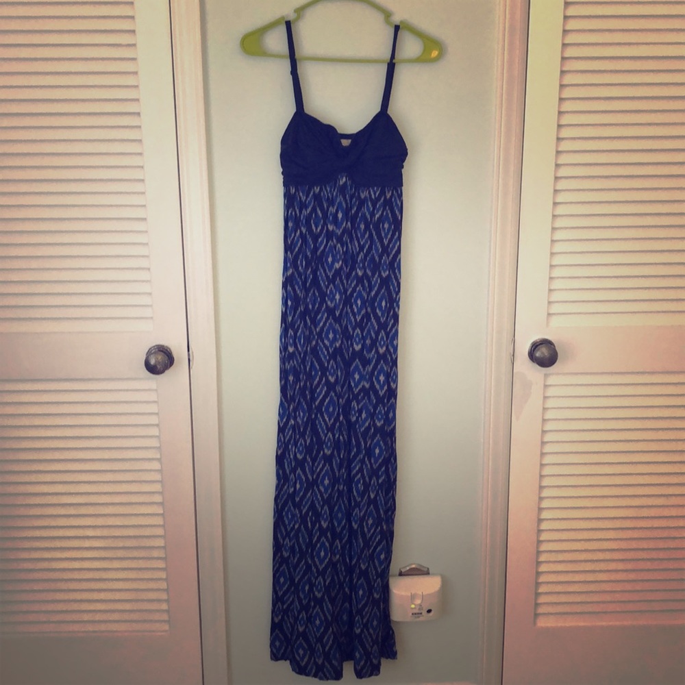 Lilka Geometric Maxi Dress